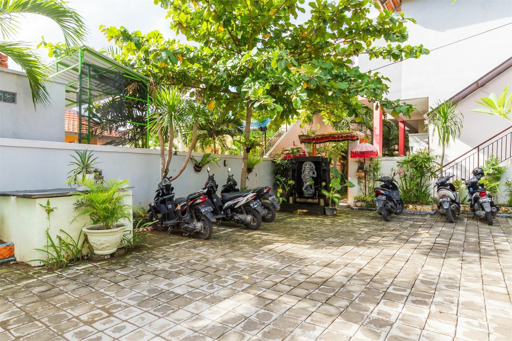 Hotel Reddoorz @ Baik Baik Nakula Seminyak Exterior foto